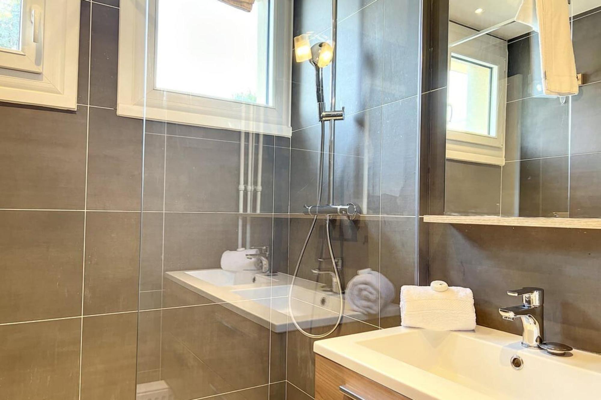 Hamac Suites - Docteur Terver - 6 People Ecully Luaran gambar